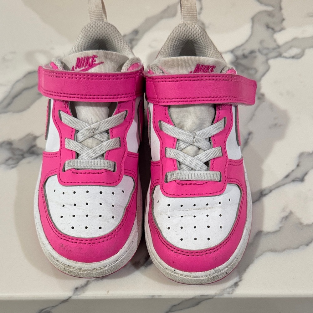 Nike Toddler Court Borough sneakers